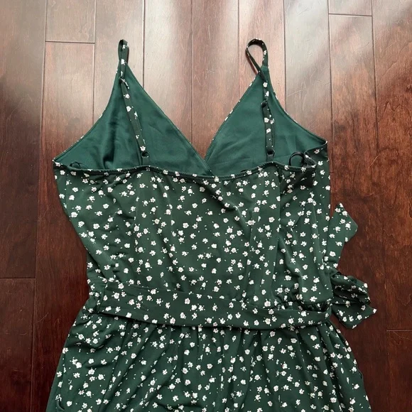 Kaileigh Rochelle Jumpsuit Size XL Dark Green Floral Waist Tie Wide Leg Stretch - Picture 5 of 8